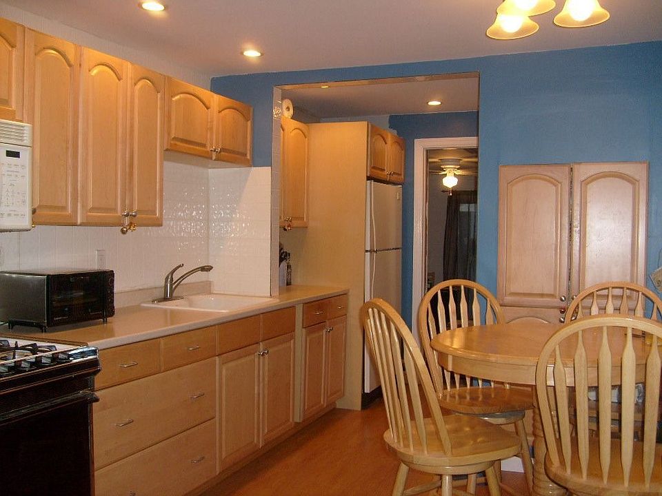 Updated Ead-in-kitchen