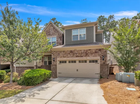 634 Angelica Cir, Cary, NC 27518