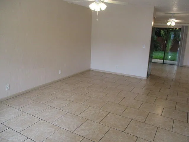 2 bed, 1.0 bath, 998 sqft, $2,250 — Photo 2