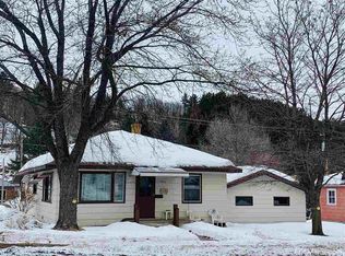 901 Main St, Niagara, WI 54151