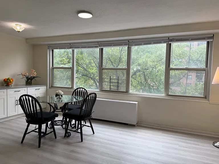 201 Saint Pauls Ave #5G — Photo 25