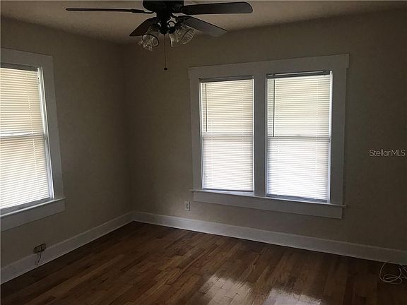 5th image of 419 W Belmar St