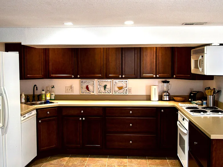 833 La Farge Ave #A — Photo 7