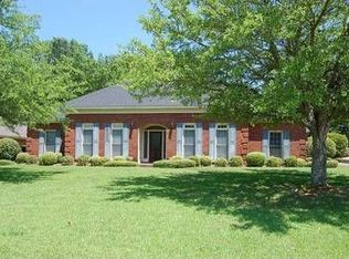 8037 Lakeridge Dr, Montgomery, AL 36117