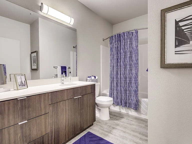 Union Park Apartments — Photo 16