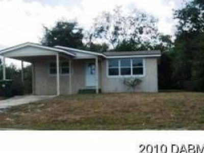 834 Derbyshire Rd, Daytona Beach, FL, 32117