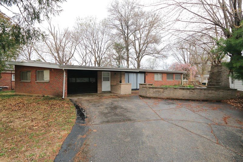 1st image of 8525 Red Fir Dr