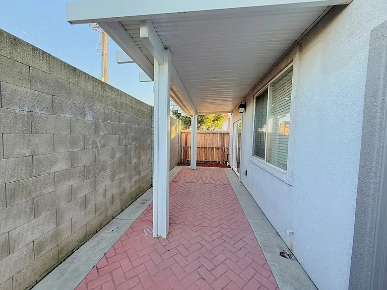 110 Montage Dr — Photo 18