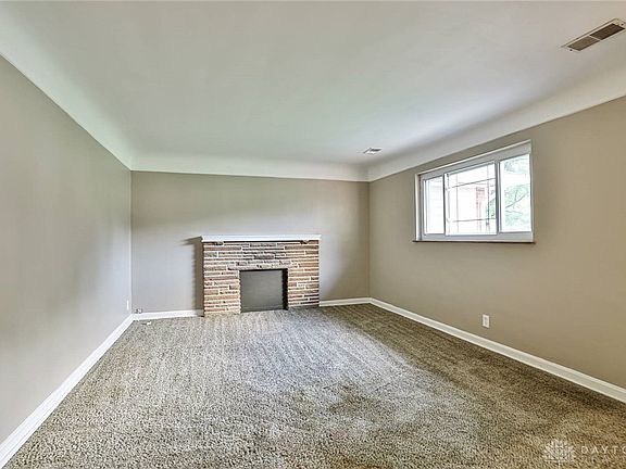 5th image of 1464 Clovernoll Dr