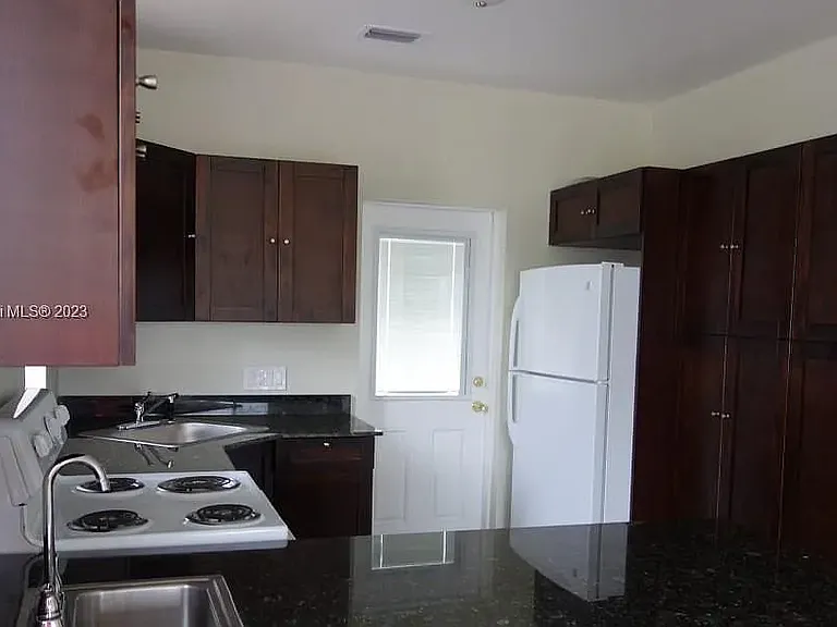 8861 SW 127th Ter — Photo 102