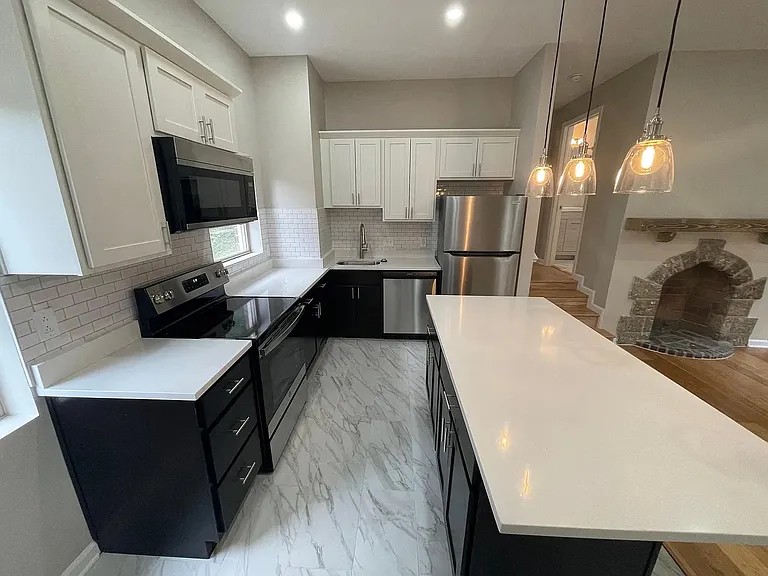 3835 Beechwood Blvd — Photo 3