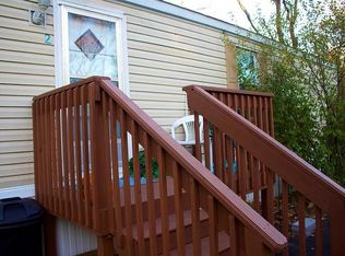 2 Blue Jay Ln, Hyde Park, NY 12538