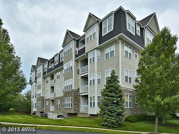 2nd image of 2520 Waterside Dr Unit 203