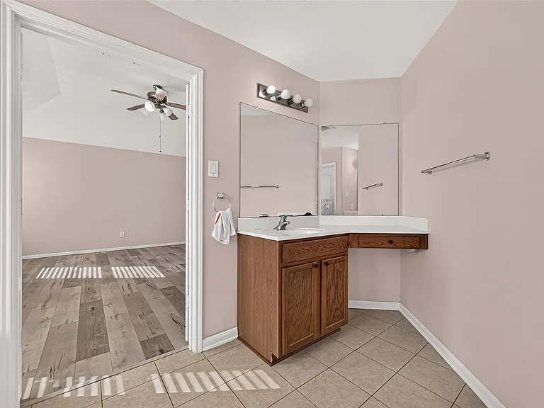 24722 Garnet Shadow Ln — Photo 36
