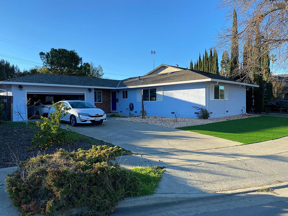 1st image of 10643 Farallone Dr