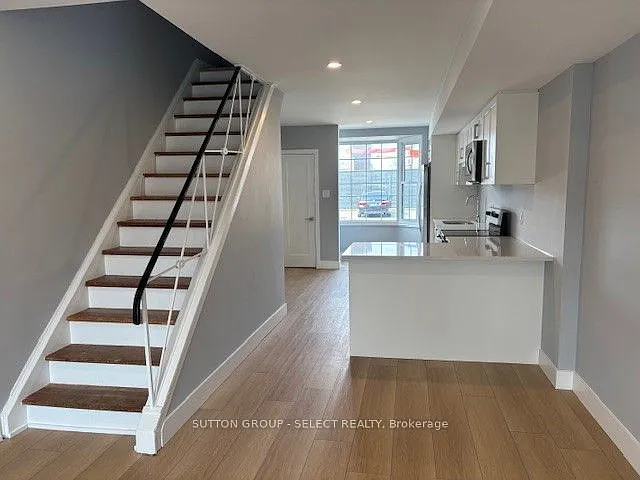1183 Oxford St W — Photo 5