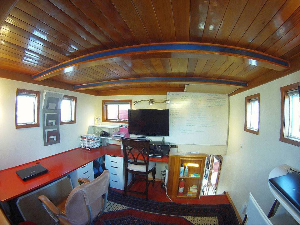 Office or bedroom