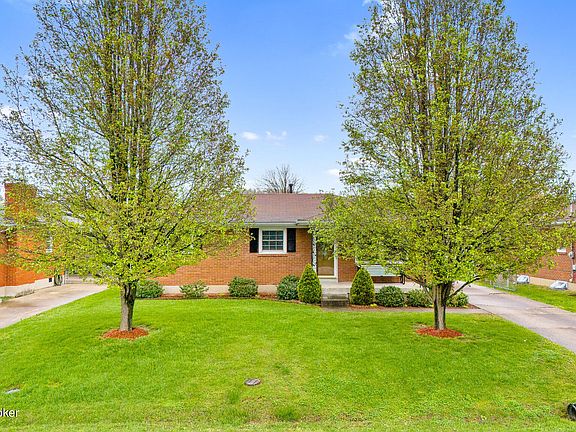 4th image of 11617 Gamay Ln
