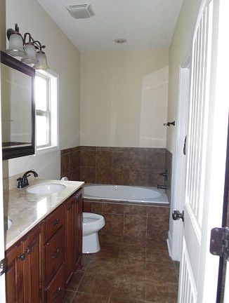2nd image of 139 Satilla Dr