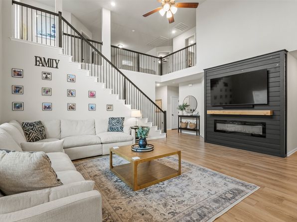 1718 Citrus Dr, Sherman, TX 75092