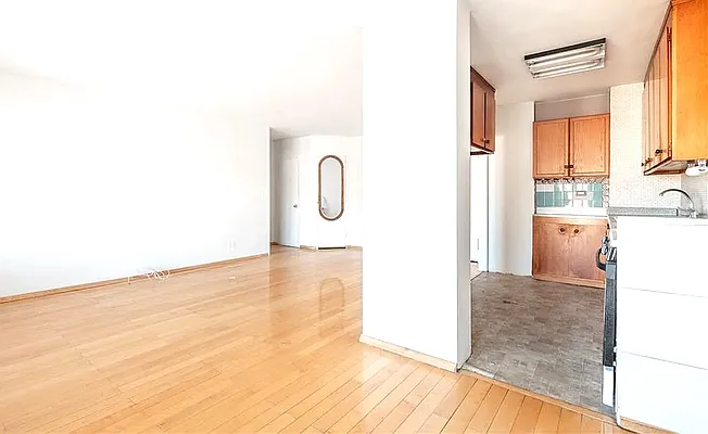 Sold by Korr Realty | media 21