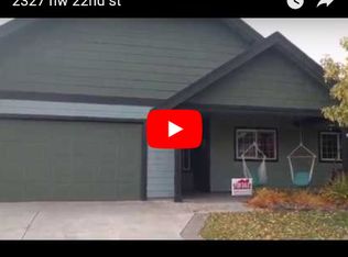 2327 NW 22nd St, Redmond, OR 97756