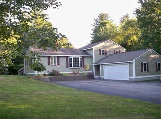 108 Robinson Rd, Hudson, NH 03051