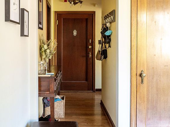 3rd image of 400 Boylston Ave E APT 307