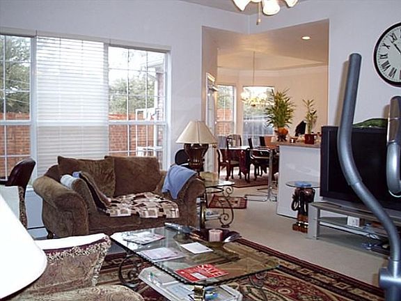 5th image of 519 Southridge Way