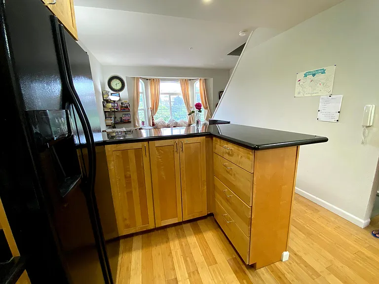 400 Alemany Blvd — Photo 13
