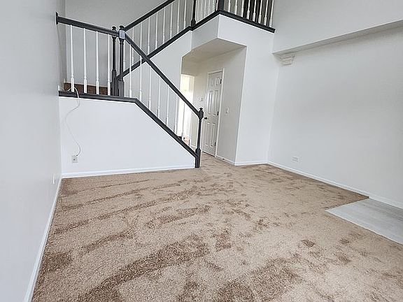 3rd image of 909 Carlisle Ave