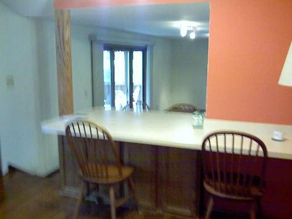 4th image of 818 Revere Ct
