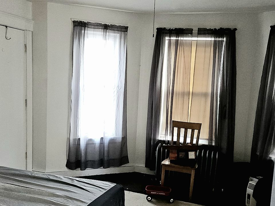 2nd image of 108 Adams St
