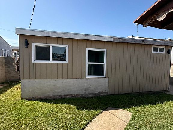 2nd image of 3401 W 110th St