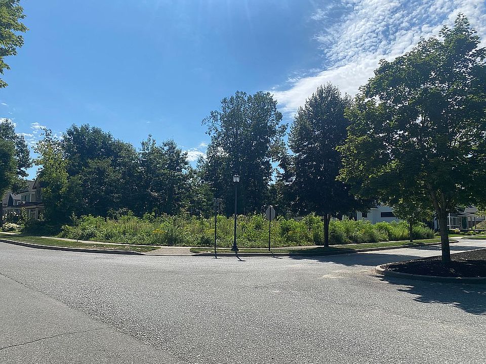 1st image of 17 Aurora Ave