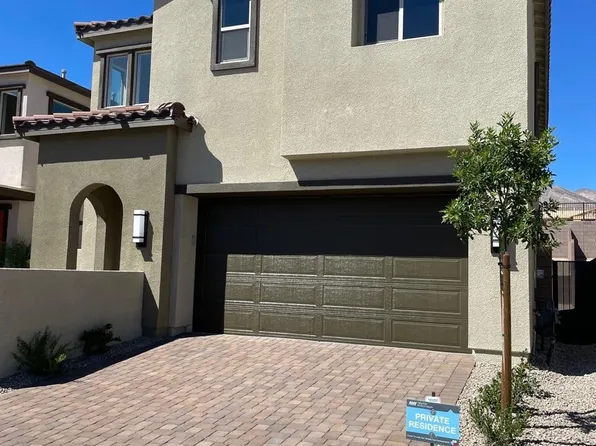 145 Medianoche St, Las Vegas, NV 89138