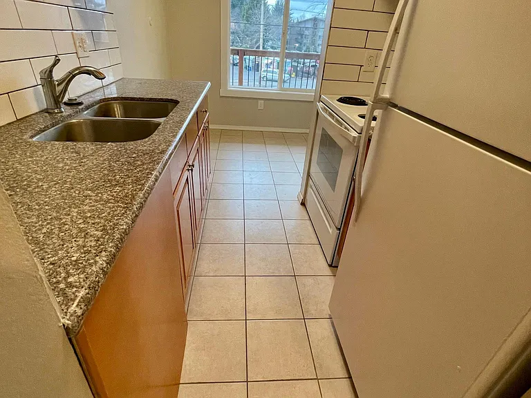 6814 Rainier Ave S #10 — Photo 11