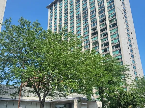 6171 N Sheridan Rd, Chicago, IL