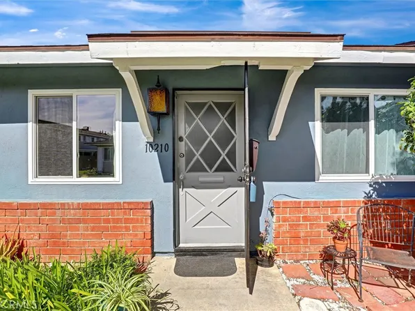 10210 Holburn Dr, Huntington Beach, CA 92646