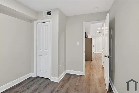 424 55th St NE #11 — Photo 5