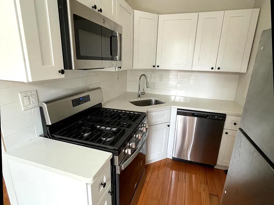 1917 Spring Garden St #5