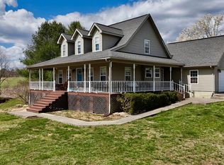 35 Fox Trail Rd, Manchester, KY 40962