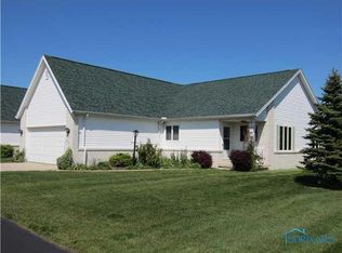 4309 Townhouse Dr, Oregon, OH