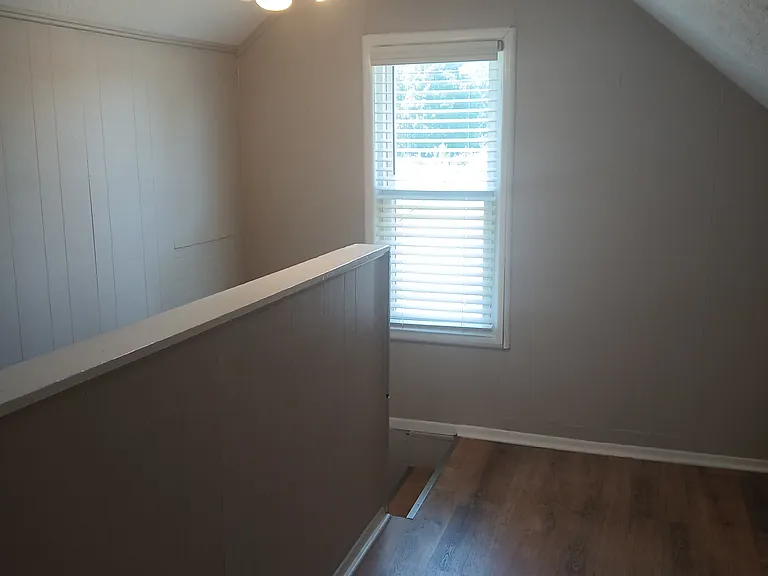 1214 Elmwood Rd — Photo 6