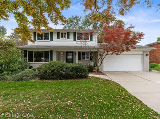 18984 Briarwood Ln, Clinton Township, MI 48036