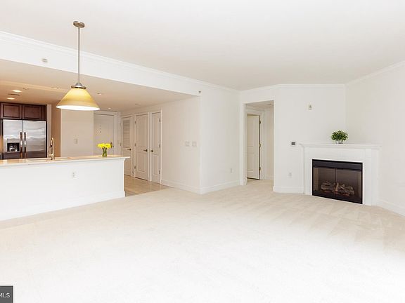 2nd image of 5 Park Pl APT 114