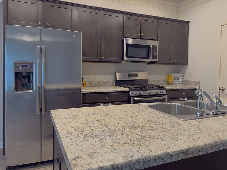 Turtle Creek Dr — Photo 16