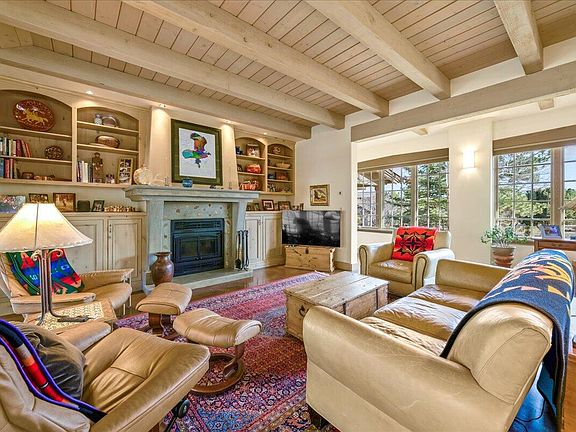 3rd image of 255 Bear Cub Dr