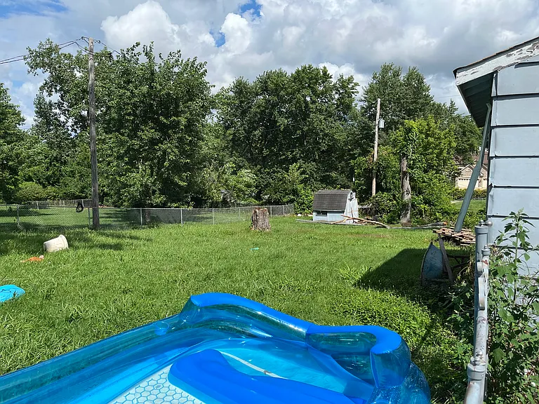 248 Howard Dr — Photo 3
