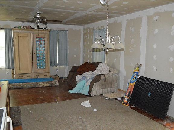 2nd image of 68 Oatka Ave